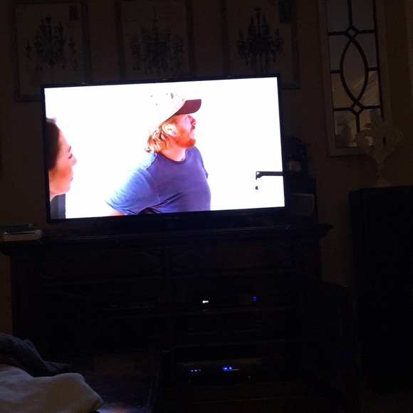 Meet your Posher, Emily - Picture 1 of 1